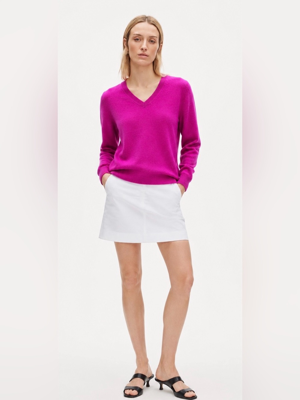100% Cashmere Fuchsia Sweater V-Neck Soft Knit Women’s M